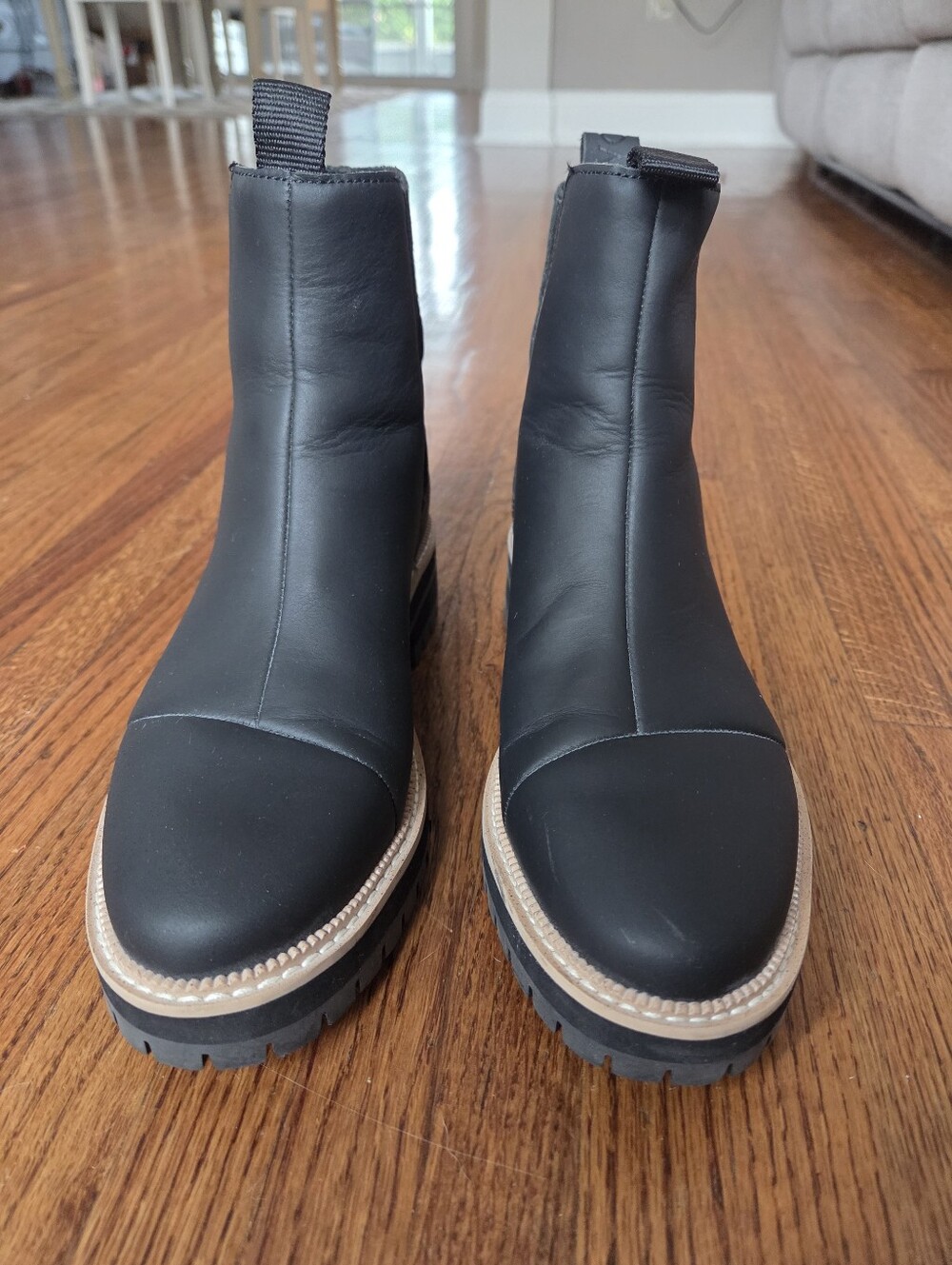 Toms  Black Chelsea Lug Boots - Sleek Leather Ankle Boots